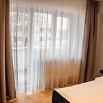 Kronstadt Cozy Residence
